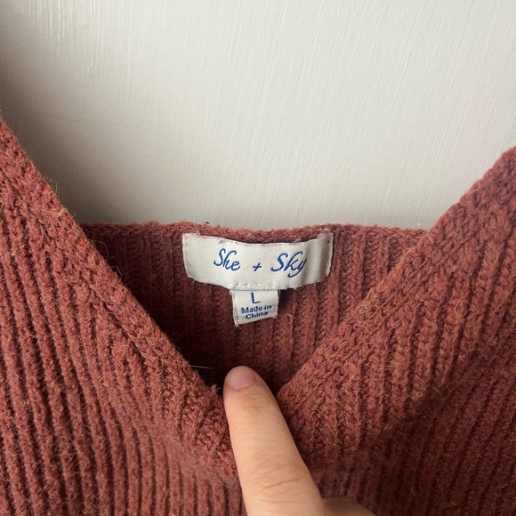 She + Sky Rust Knit Crop Top - Picture 2 of 5
